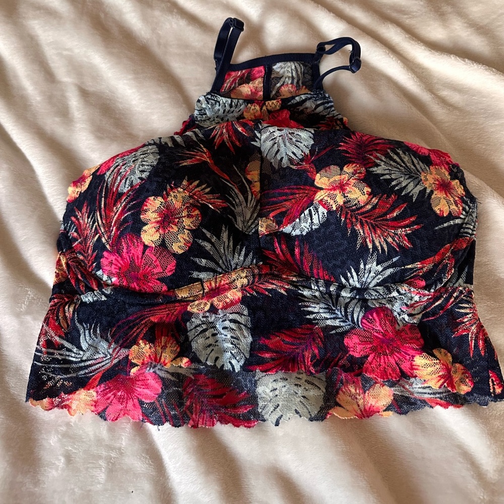 Victoria’s Secret PINK halter bralette
